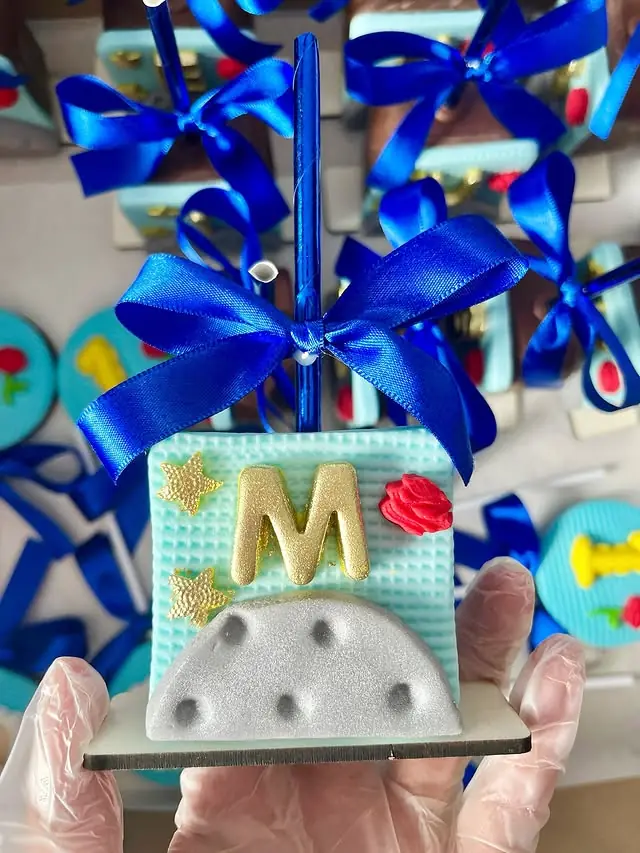 Doce personalizado feito à mão