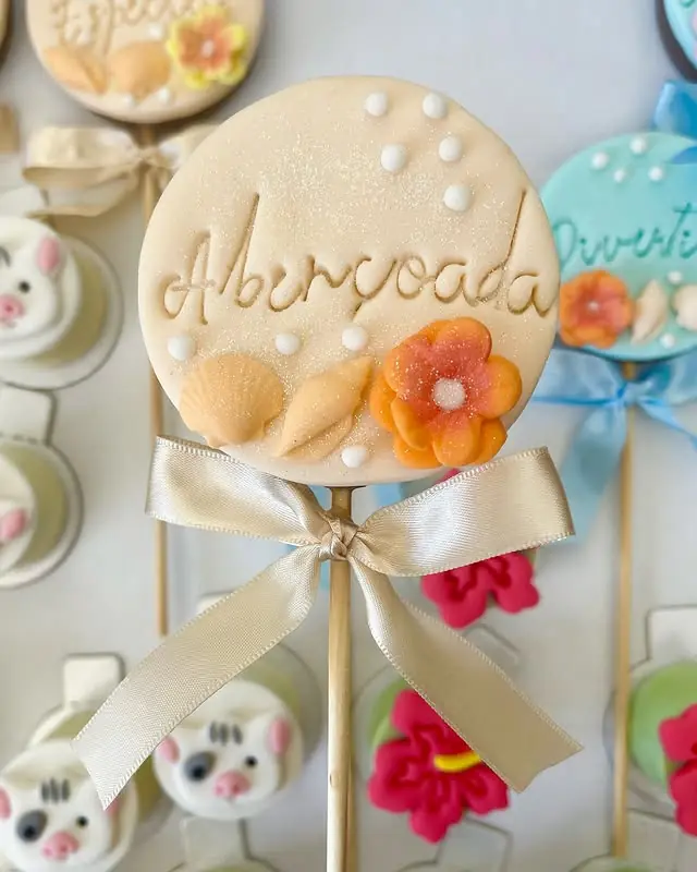 Doce personalizado feito à mão