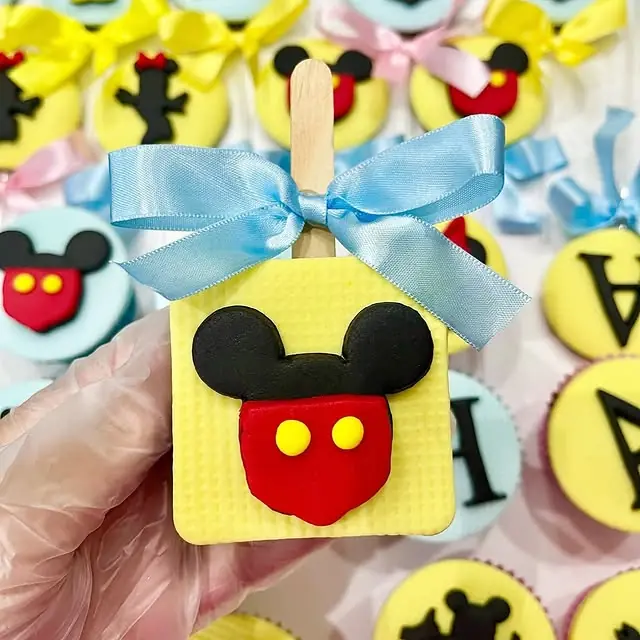 Doce personalizado feito à mão