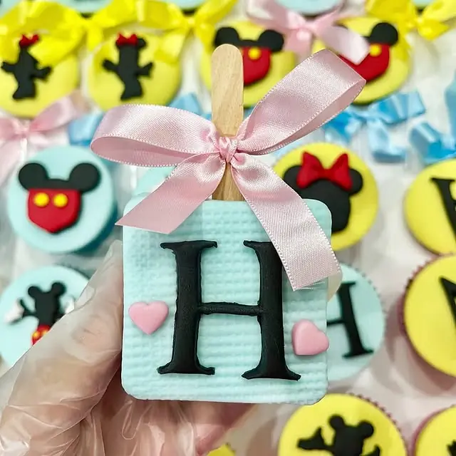Doce personalizado feito à mão
