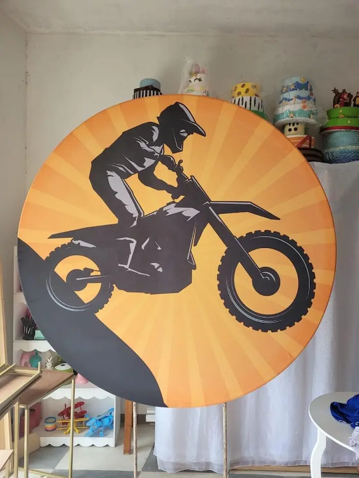 Decoração Motocross (solicitar foto do kit montado) - Verônica Festas